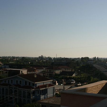 Hotel Siklad Lezhë Exterior foto
