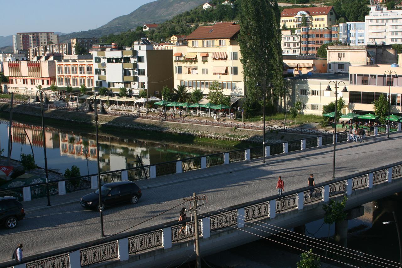 Hotel Siklad Lezhë Exterior foto
