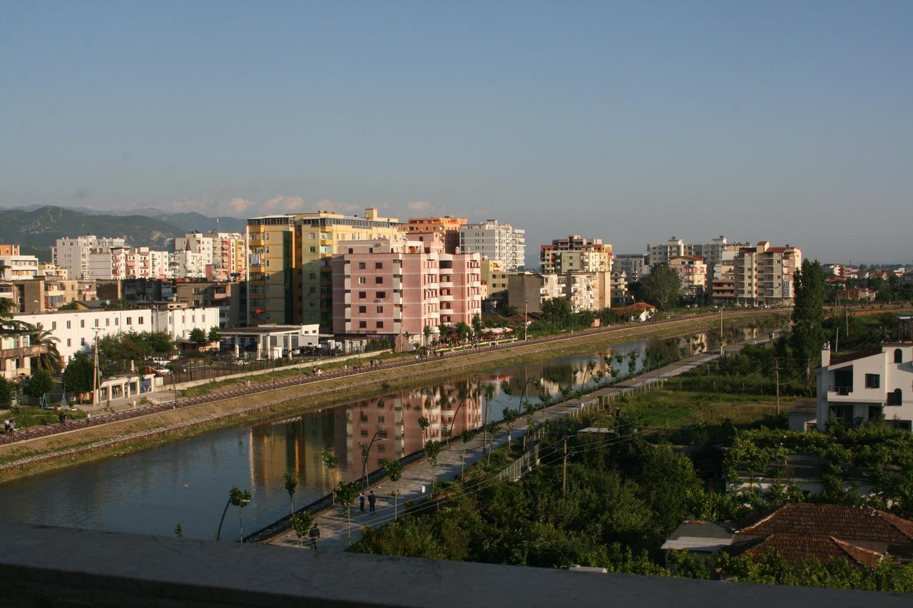 Hotel Siklad Lezhë Exterior foto